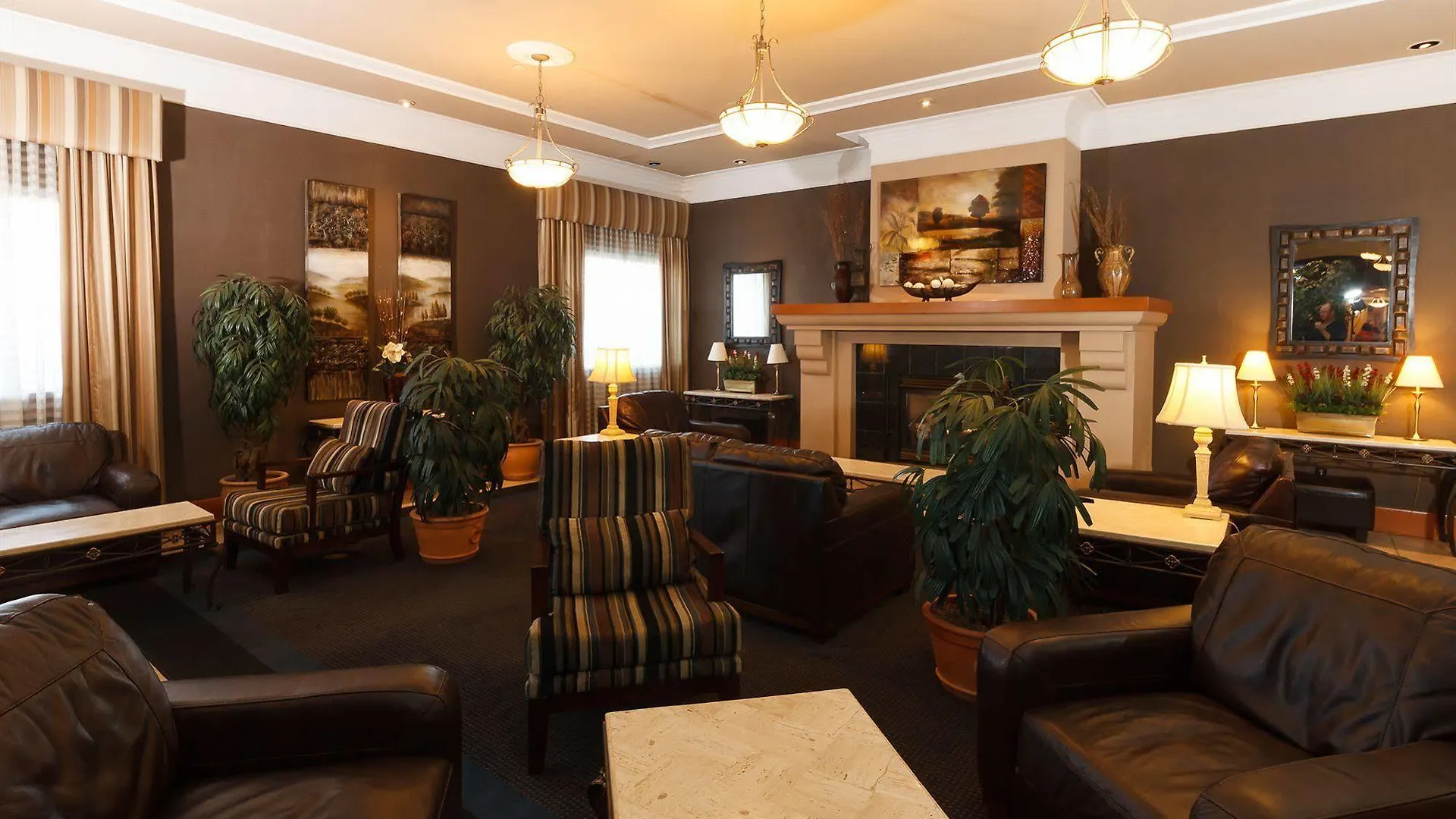 The Glenmore Inn & Convention Centre Calgary Hotel