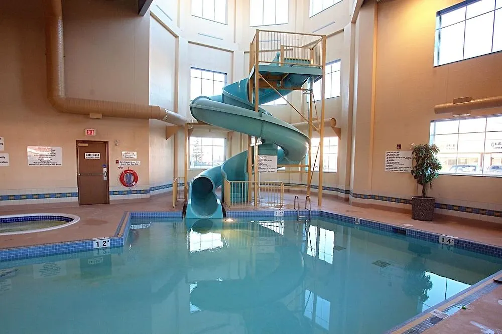 The Glenmore Inn & Convention Centre YYC Hotel